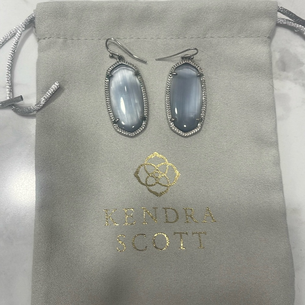 Kendra Scott grey with silver trim